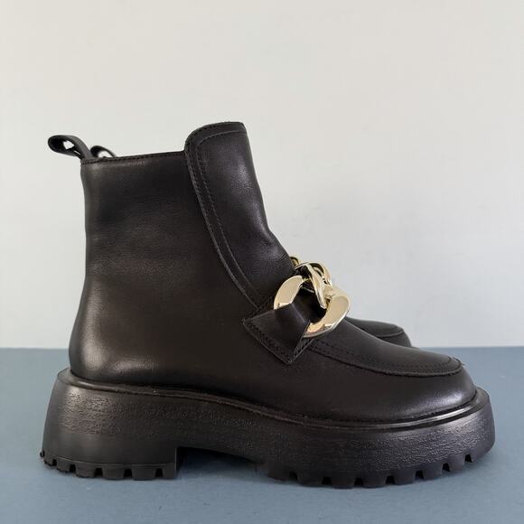 Steve Madden Cleo Black Leather Chunky Lug Sole Curb Chain Ankle Boots - Picture 4 of 10